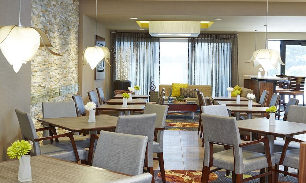 Courtyard By Marriott Ithaca Airport/University Eksteriør bilde