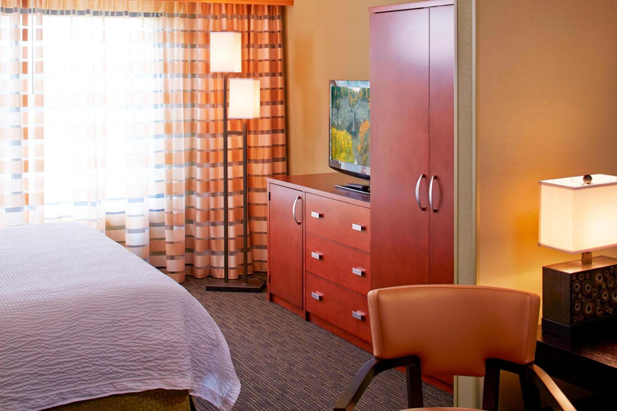 Courtyard By Marriott Ithaca Airport/University Eksteriør bilde
