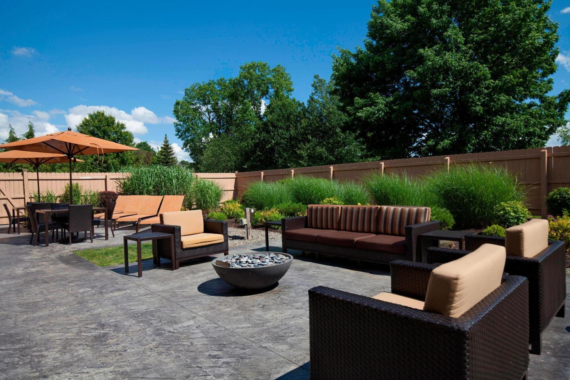 Courtyard By Marriott Ithaca Airport/University Eksteriør bilde