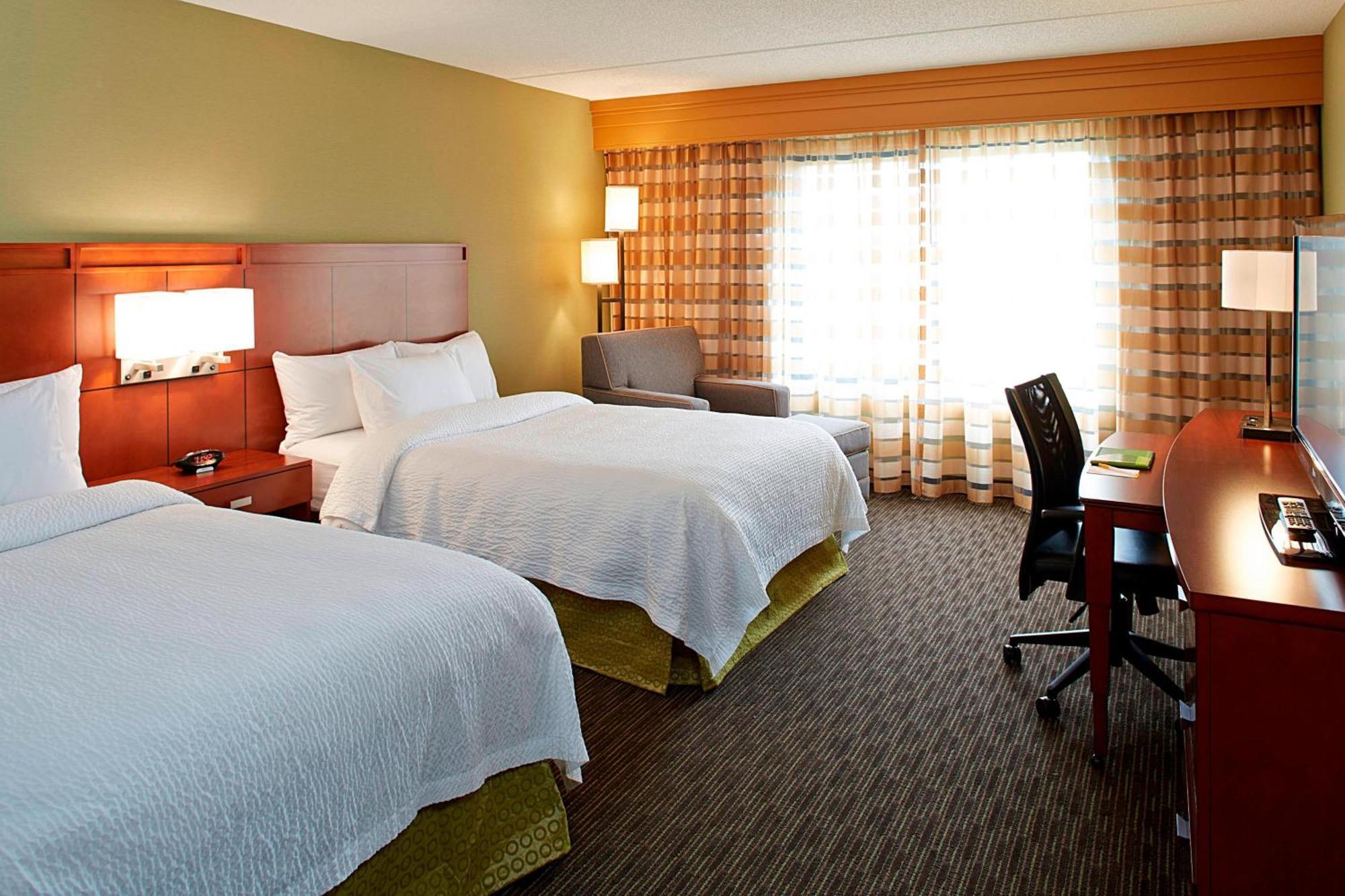 Courtyard By Marriott Ithaca Airport/University Eksteriør bilde