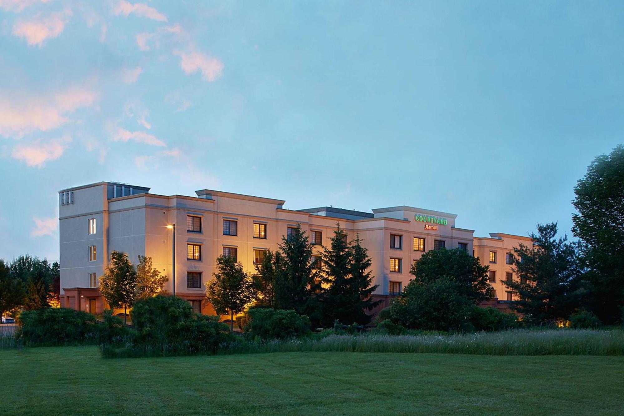 Courtyard By Marriott Ithaca Airport/University Eksteriør bilde