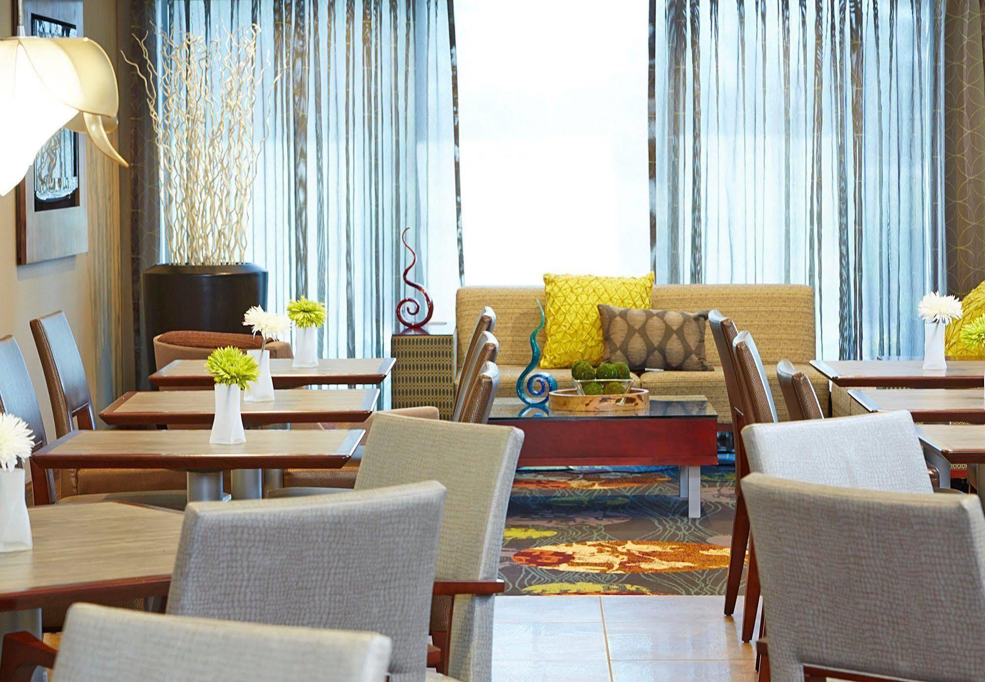 Courtyard By Marriott Ithaca Airport/University Eksteriør bilde