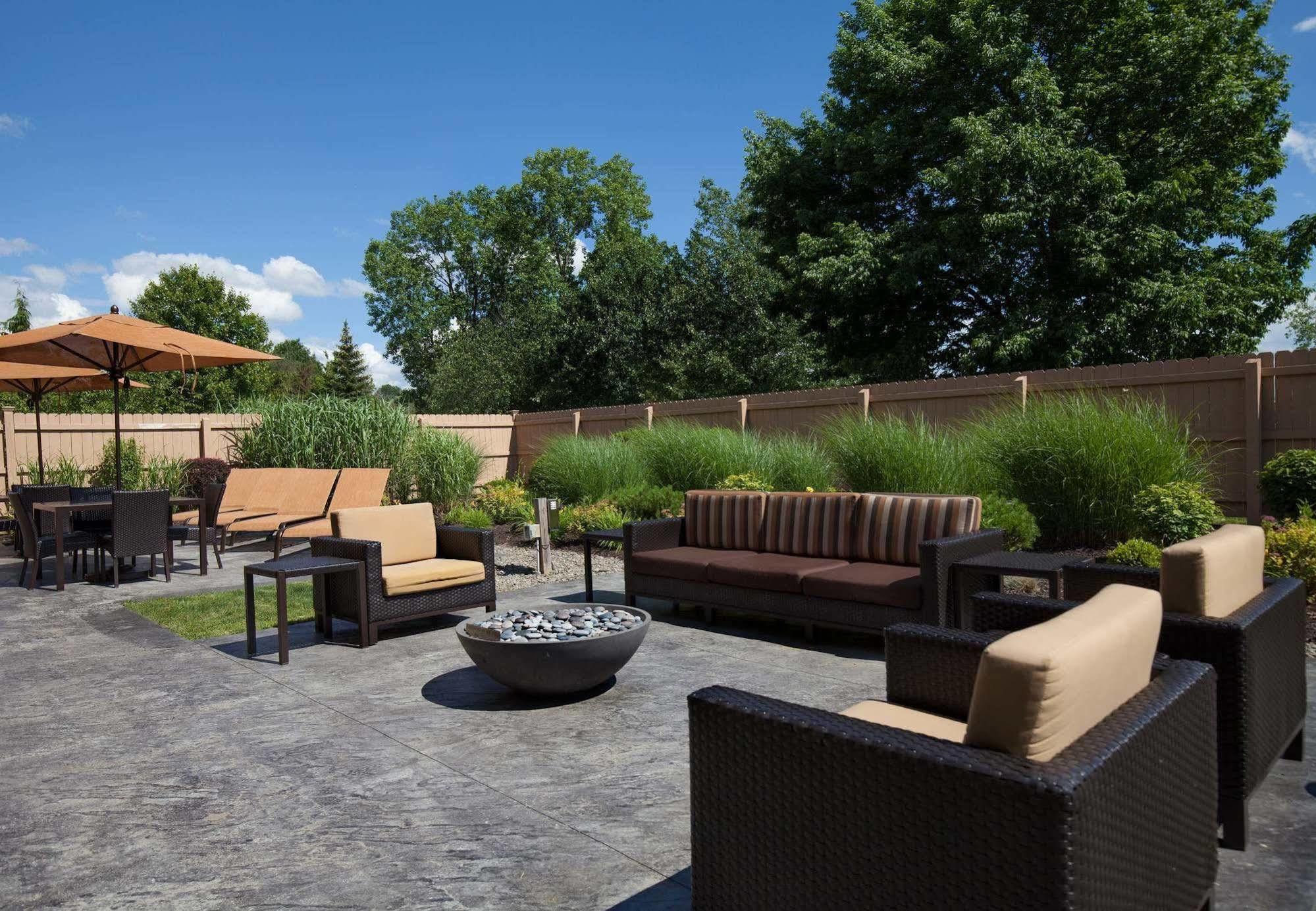 Courtyard By Marriott Ithaca Airport/University Eksteriør bilde